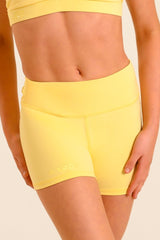SHORTS - YOGA - YELLOW